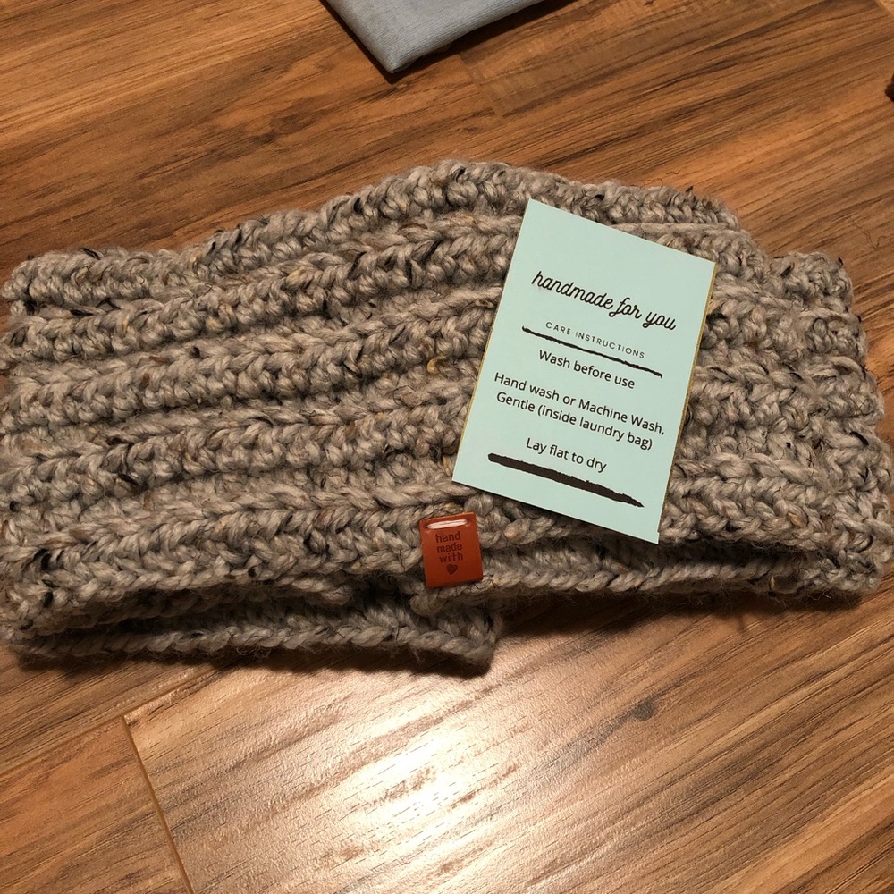 Gray handmade scarf